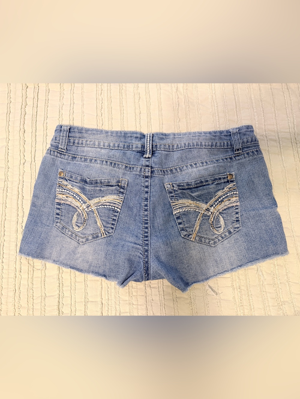 No Boundaries Light Blue Denim Shorts with Embroidered Back Pockets